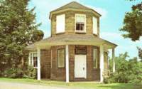 tollgatehouse_small.jpg